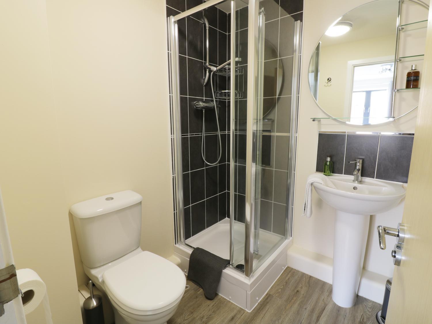 5 Windermere Stourport-on-Severn Exterior photo